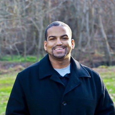 Vincent Meadows Headshot